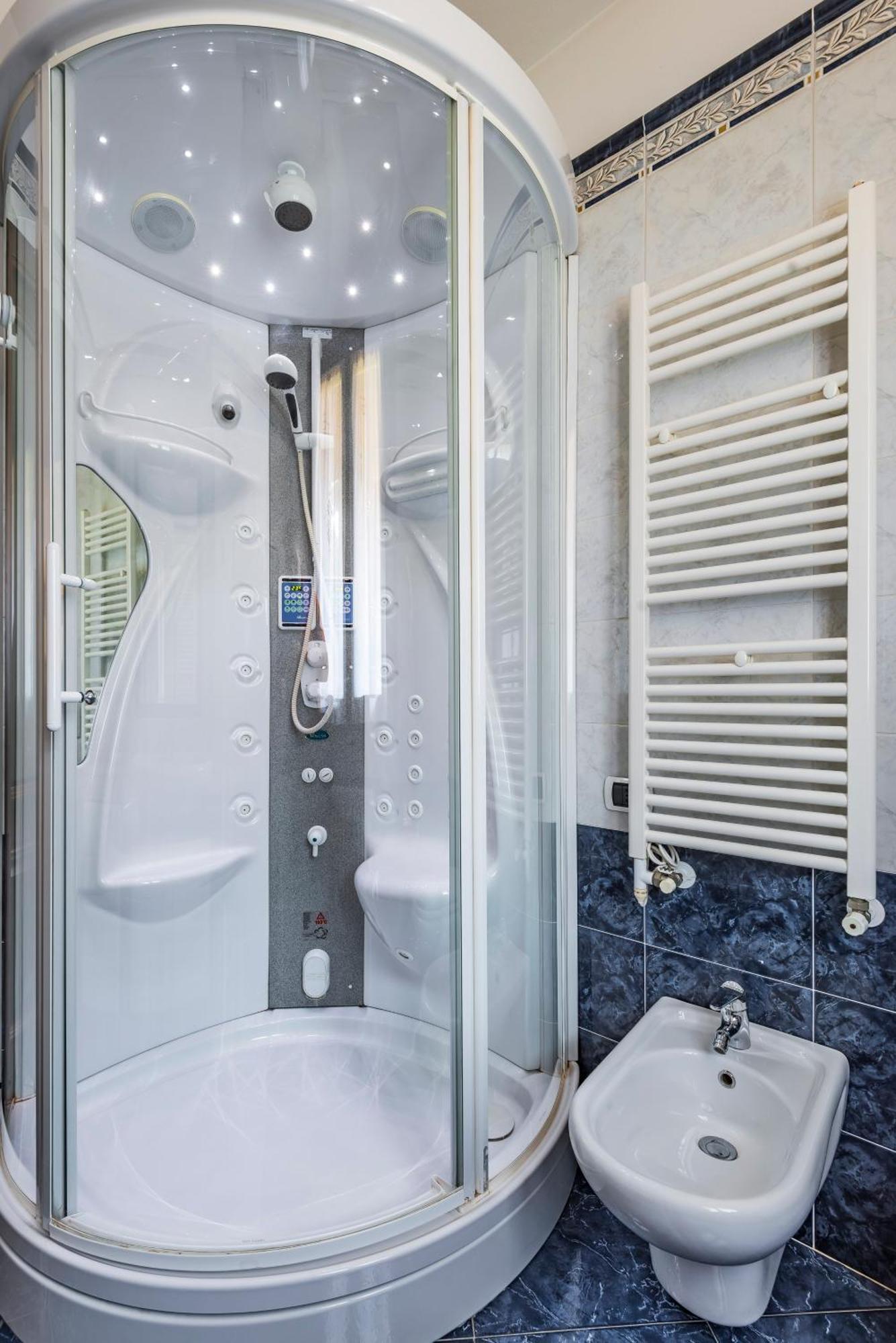 Jacuzzi Apartment In Italian Villa, Wi-Fi & Garden Sassuolo - Maranello Casalgrande Exterior photo