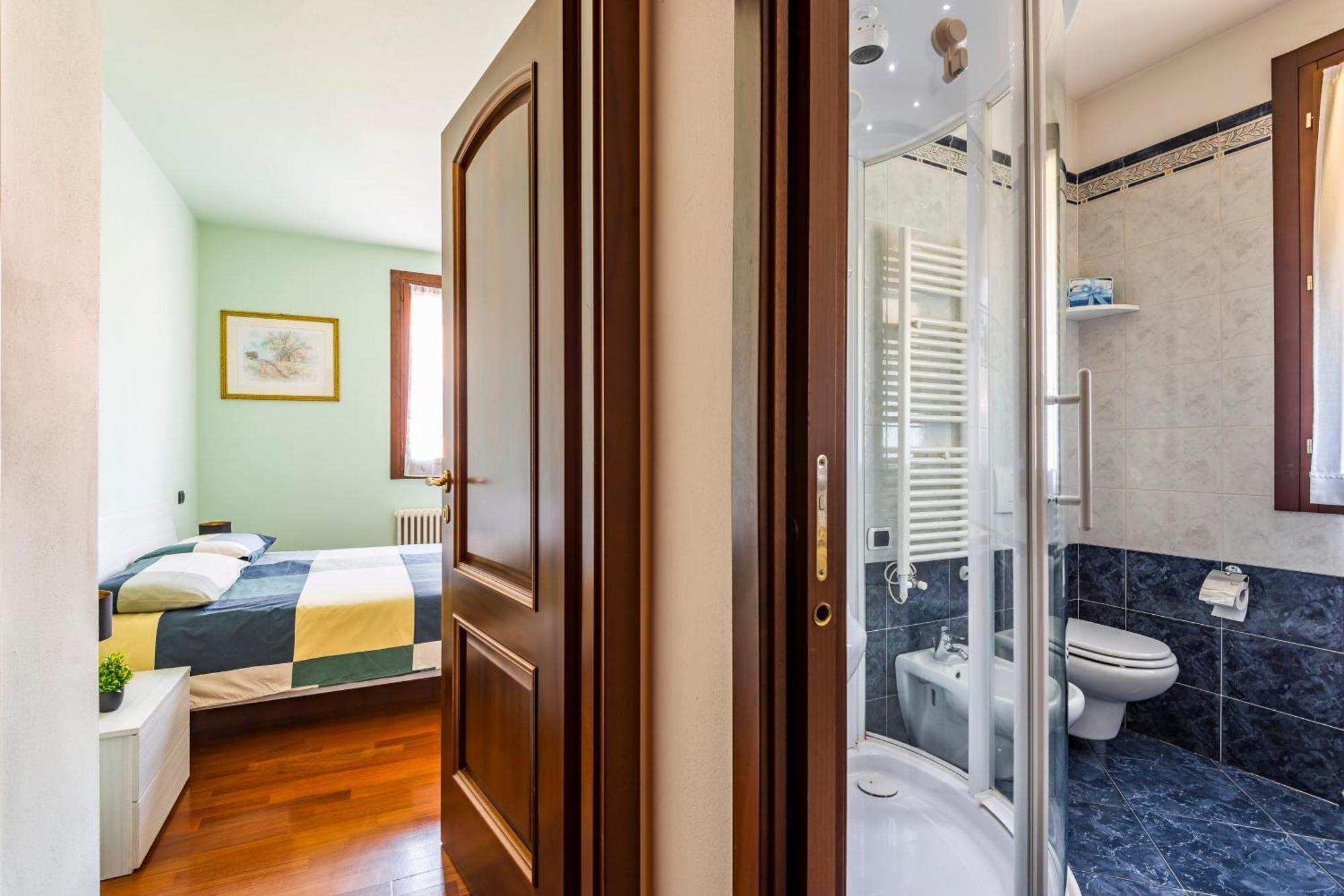Jacuzzi Apartment In Italian Villa, Wi-Fi & Garden Sassuolo - Maranello Casalgrande Exterior photo